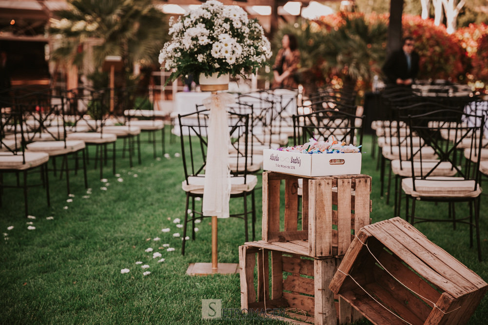 boda civil en el jardín de acadi