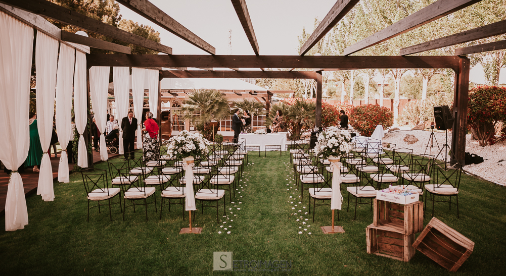 boda en el jardín de acadi